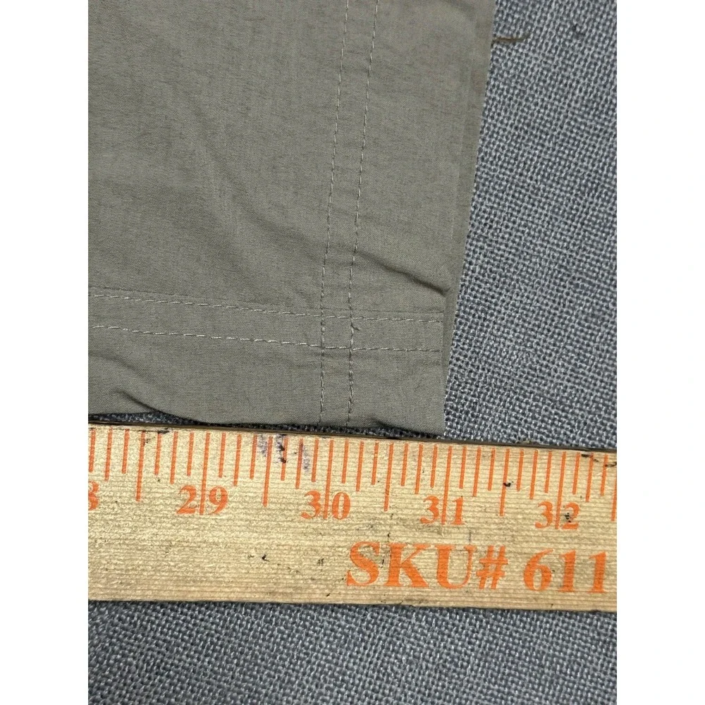 Columbia Men L 32 Omni-Shield 90 Nylon 10 Elastane Khaki Shorts